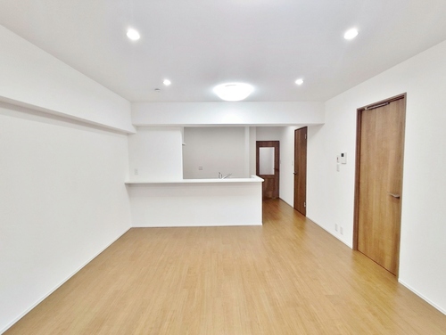 船橋市のマンションでアスベスト検体を採取している様子